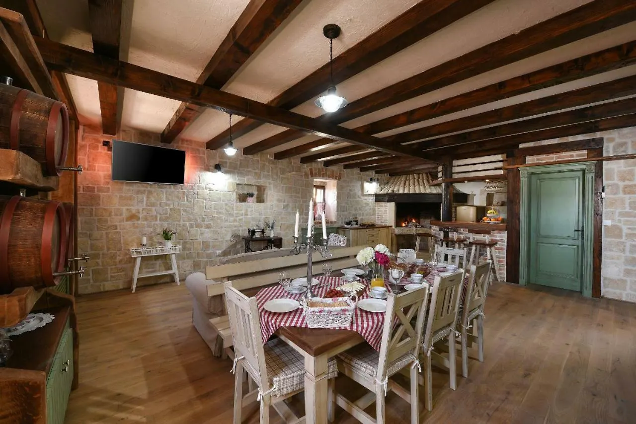 Villa Laurana Zadarvillas Pakoštane