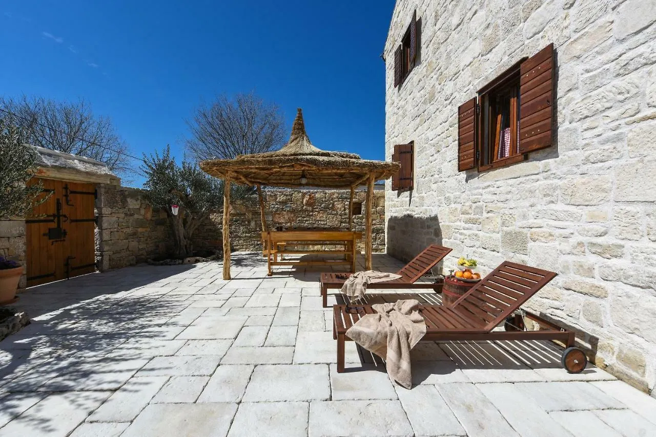 Villa Laurana Zadarvillas Pakoštane